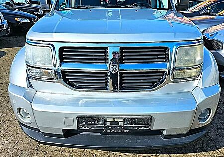 Dodge Nitro CRD SXT 4X4 AT- TÜV 6 27 LEDER AHK EL-GSD