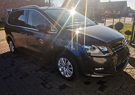 VW Sharan Volkswagen 2.0 TDI SCR DSG BMT Trendline Trendline