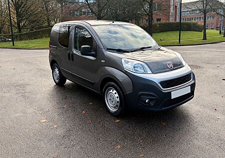 Fiat Fiorino Kastenagen 56500km AHK Kamera Carplay