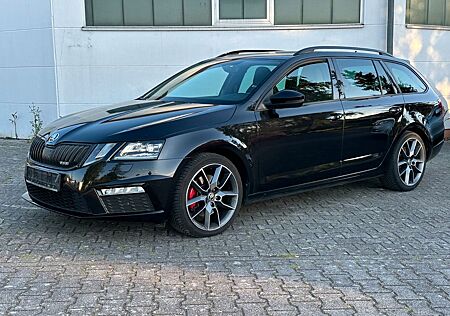 Skoda Octavia 2.0 TDI Combi RS DSG *Alcantara*LED*