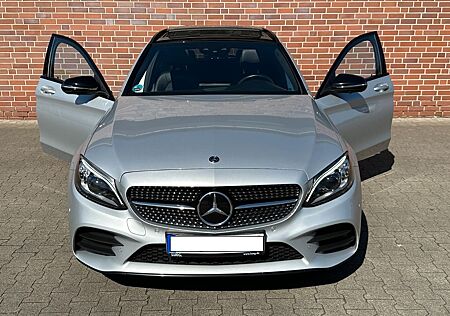 Mercedes-Benz C 300 T AMG+Navi+Pano+Burm+Mbeam+Airm+Distr+360