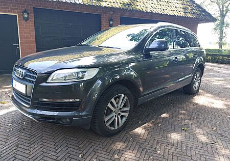 Audi Q7 4.2 TDI quattro tiptronic //LEDER