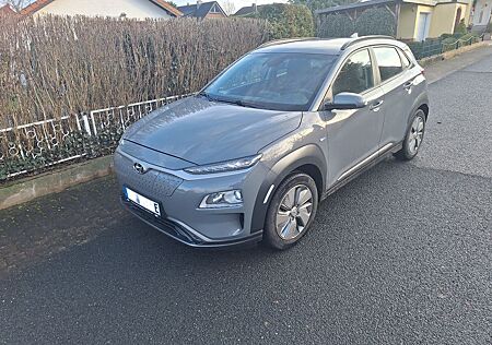 Hyundai Kona Elektro ELEKTRO 100kW -