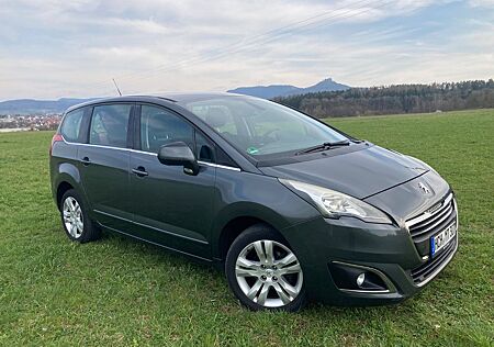 Peugeot 5008 1.6 Active HDi 115 Active