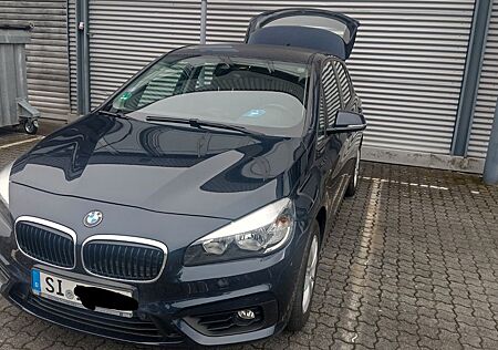 BMW 218i Active Tourer Advantage AHK