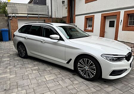 BMW 520d Touring A LCI,Sport,AHK, Navi, 360 PDC+Cam