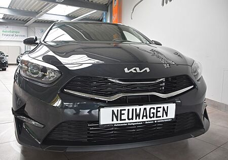 Kia Cee'd Sportswagon Ceed SW 1.5 Vision Navi Kamera Tempo App LFA