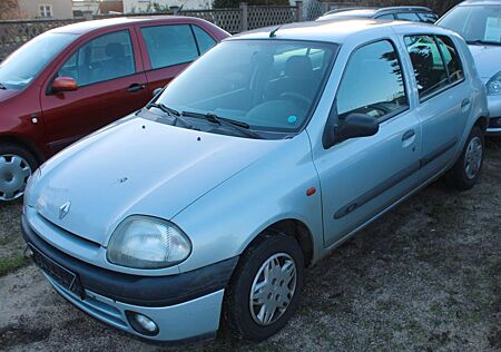 Renault Clio 1.4 RT