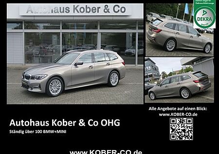 BMW 330iA Touring Luxury Line LEDER+NAVI+PANORAMA+LM