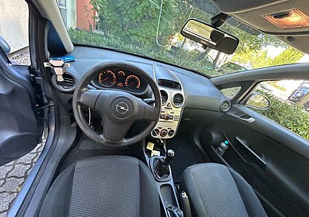 Opel Corsa modell D - 1.2 - mit viele neue teile