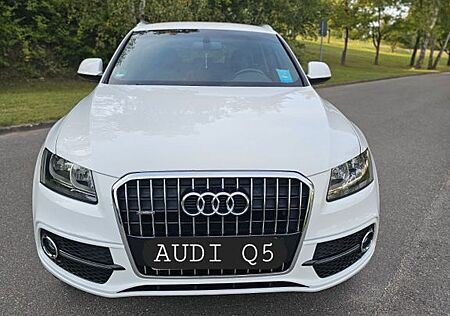 Audi Q5 2.0 TDI S tronic quattro -