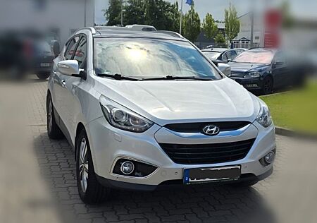 Hyundai ix35 2.0 CRDi 135kW Black&Steel 4WD Automati...