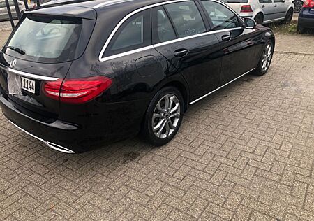 Mercedes-Benz C 250 d T AVANTGARDE , H. Up Display,AHK ,