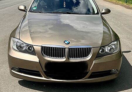 BMW 325i - Automatikgetriebe
