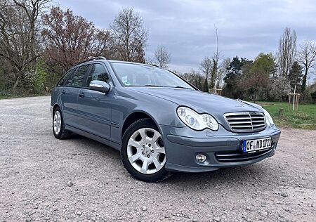 Mercedes-Benz C 240 /V6 /4MATIC T /sehr gut erhalten/ wenig Km
