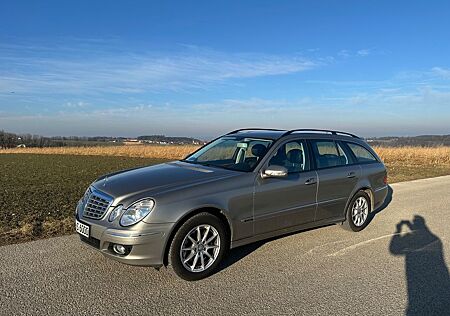 Mercedes-Benz E 280 (W211) Gepflegtes Garagenfahrzeug