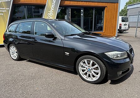 BMW 325i 325 Baureihe Touring xDrive*Leder*Pano*Ahk*