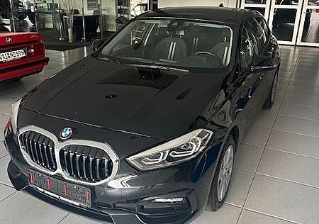 BMW 118 i Sport Line