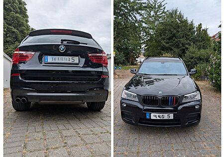 BMW X3 xDrive28i - M Paket mit Sport+ Modi.