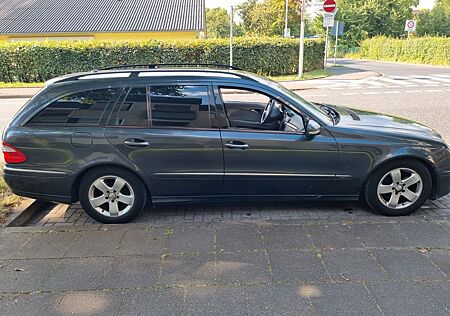 Mercedes-Benz E 220 CDI T AVANTGARDE Avantgarde
