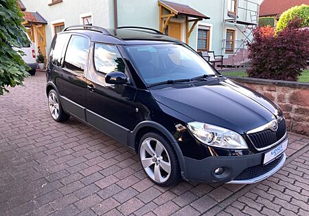 Skoda Roomster Scout " SHZ, PDC, Dachverglasung"