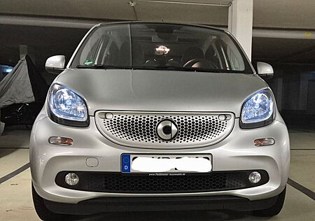 Smart ForFour FourFour/10.200km/ Panorama Dach/ Autom.