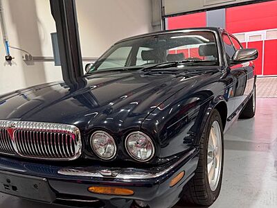 Jaguar Daimler 4.0 V8 Lang -