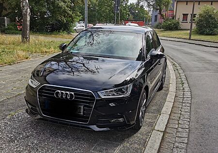 Audi A1 1.0 TFSI S-line