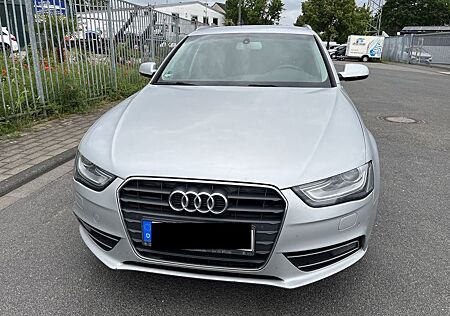 Audi A4 2.0 TDI 110KW 150PS LED Xenon Plus Alu