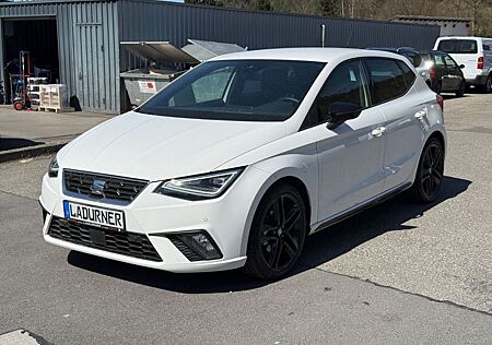 Seat Ibiza FR Pro Black Edition 1.0 TSI DSG