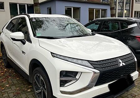 Mitsubishi Eclipse Cross 2.4 PLUG-IN HYBRID 4WD Basis Basis