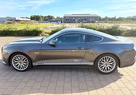 Ford Mustang GT 5.0 Ti-VCT V8 Automatik