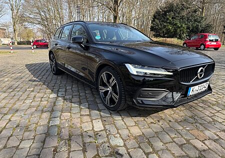 Volvo V60 D4 Momentum Pro LED/BLIS/AHK