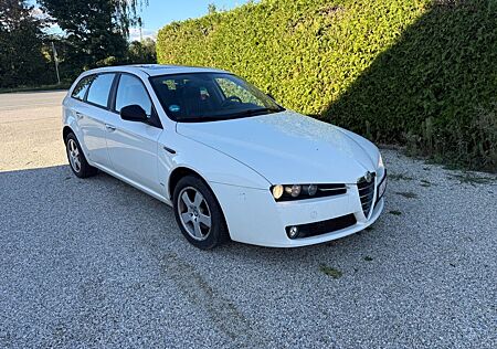 Alfa Romeo ANDERE 159 Sportwagon 1.9 JTDM 16V Distinctive