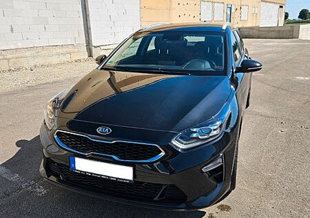 Kia Cee'd Sportswagon 1.6 CRDi DCT Spirit Sports...