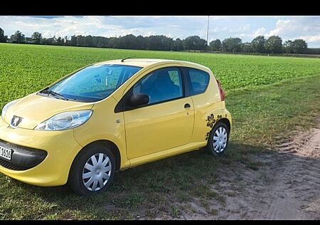 Peugeot 107 Petit Filou 70 Petit Filou