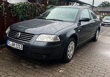VW Passat Volkswagen 1.6 sehr gepflegt TÜV-09.2026