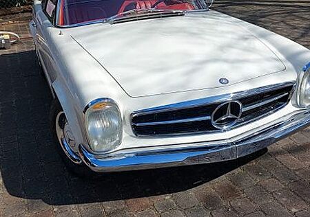 Mercedes-Benz SL 230
