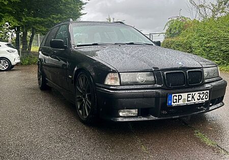 BMW 328i touring