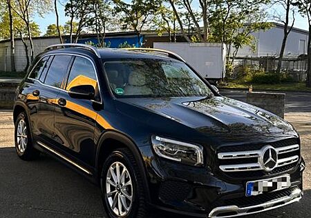 Mercedes-Benz GLB 200 d Multibeam