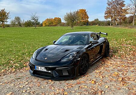 Porsche Cayman GT4 RS