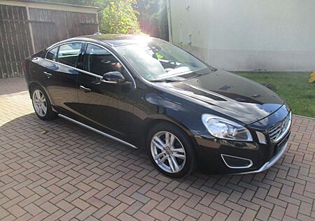 Volvo S60 Lim. Momentum,2.Hd.Scheckh,Xenon,Navi,Autom.