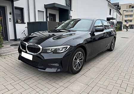 BMW 318d Automatik (Premium Selection 04/2027)