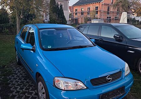Opel Astra 1.6 mit TÜV!