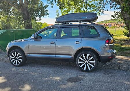 VW Touareg Volkswagen 3.0 V6 TDI Tiptronic -