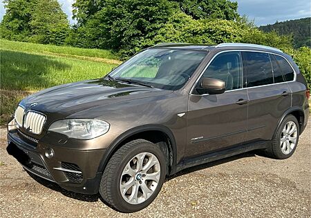 BMW X5 xDrive50i -