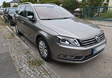 VW Passat Variant Volkswagen 2.0 TDI DSG Highline BMotion ...