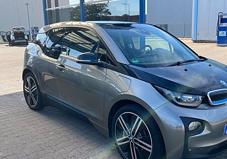 BMW i3 (94 Ah) mit Range Extender -