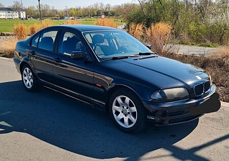 BMW 318i -