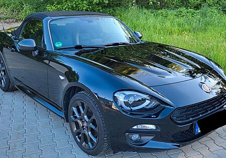 Fiat 124 Spider S-Design Lusso (Voll!)